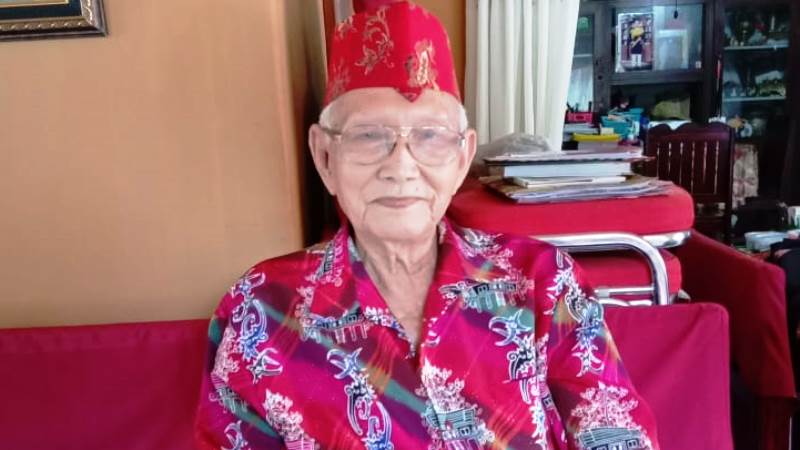 Sabran Achmad semasa hidup.