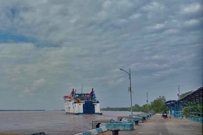 Suasana Pelabuhan Bahaur di Kecamatan Kahayan Kuala, Kalimantan Tengah. (net)