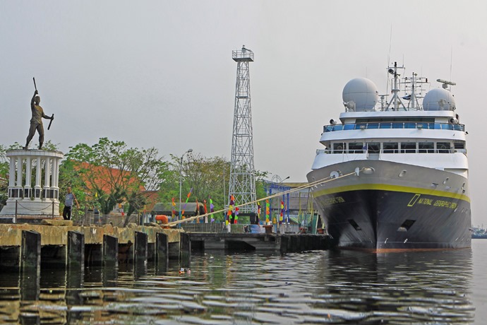 Pelabuhan Kumai di Kabupaten Kotawaringin Barat sebagai salah satu akses menuju tempat wisata. (Foto dok Hendry Prie/Prokalteng.co)