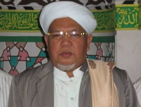 Prof Dr KH Ahmad Syarwani Zuhri (foto: alumnismaalba)