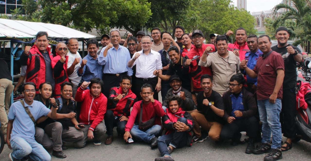 Pembina, pengurus, dan anggota Info Bencana Kota Balikpapan saat acara syukuran HUT ke-6, Sabtu (17/8).