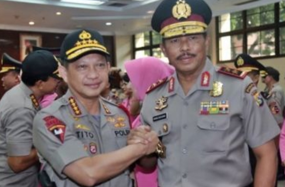 Irjen Nana Surdjana (kanan) bersama mantan Kapolri Tito Karnavian. (foto: Net)
