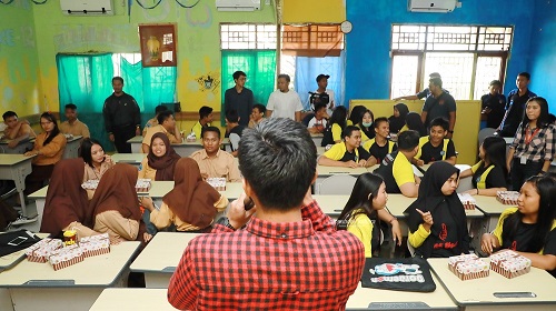 EDISI 2 : Program HGS, yang rutin digelar, kali ini HGS melaksanakan kegiatannya di SMK Negeri 2 Tanjung Selor, Jumat (21/2).
