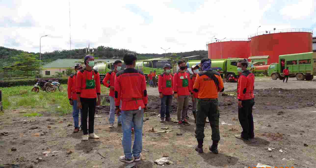 PENCEGAHAN Proses pelatihan tim Satgas Karhutla MSL oleh Tim Manggala Agni yang dilakukan selama tiga hari dari tanggal 13-15 Juli 2020.