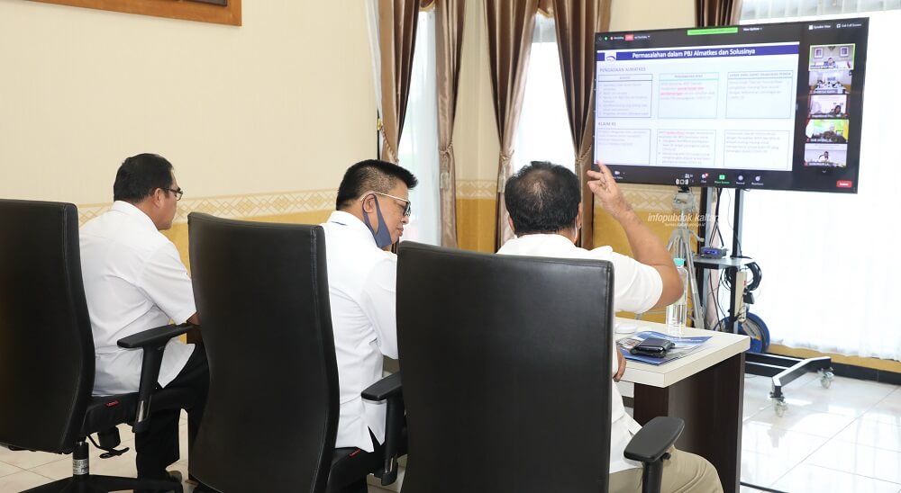 PENCEGAHAN KORUPSI : Gubernur Kaltara, Dr H Irianto Lambrie saat mengikuti Rakor Pencegahan dan Pemberantasan Korupsi yang diinisiasi KPK RI, Rabu (24/6).