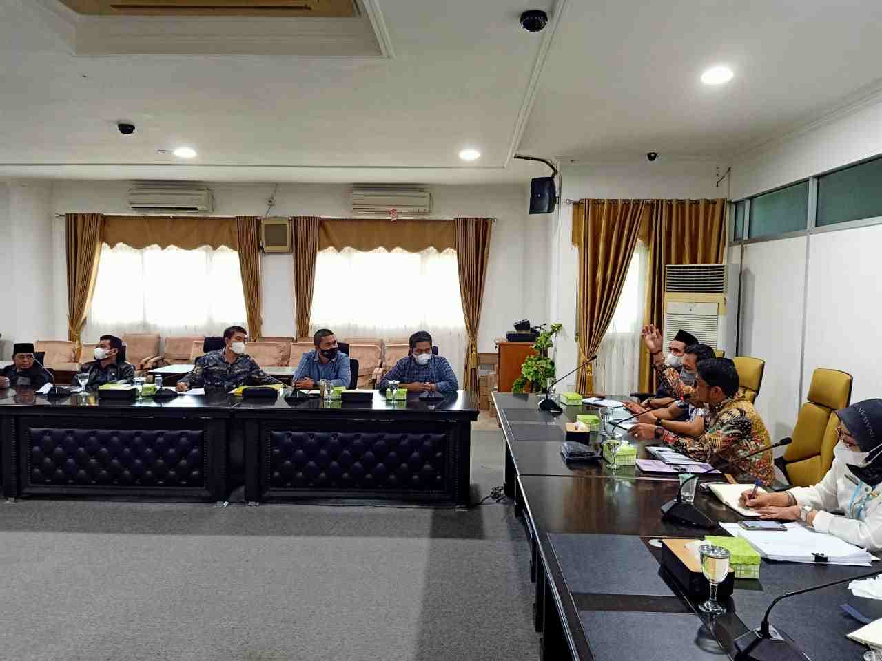 KONFIRMASI: DPRD Paser memanggil PT Muara Toyu Subur Lestari terkait adanya laporan tentang limbah cair ke sungai, Rabu (29/9).