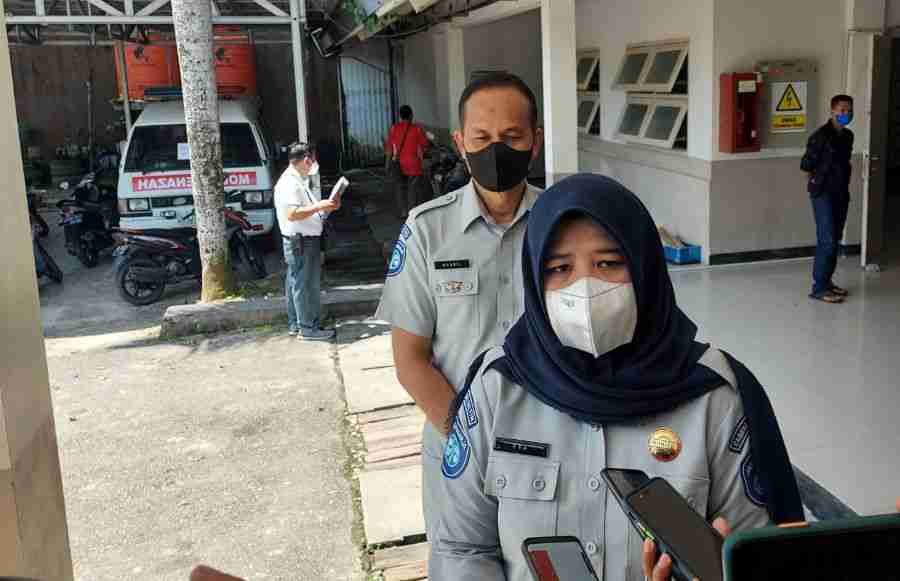 GARANSI SANTUNAN : Kepala PT Jasa Raharja Kaltimra, Eva Yuliasta, memastikan santunan untuk ahli waris Muhamad Yamin bisa segera dicairkan.