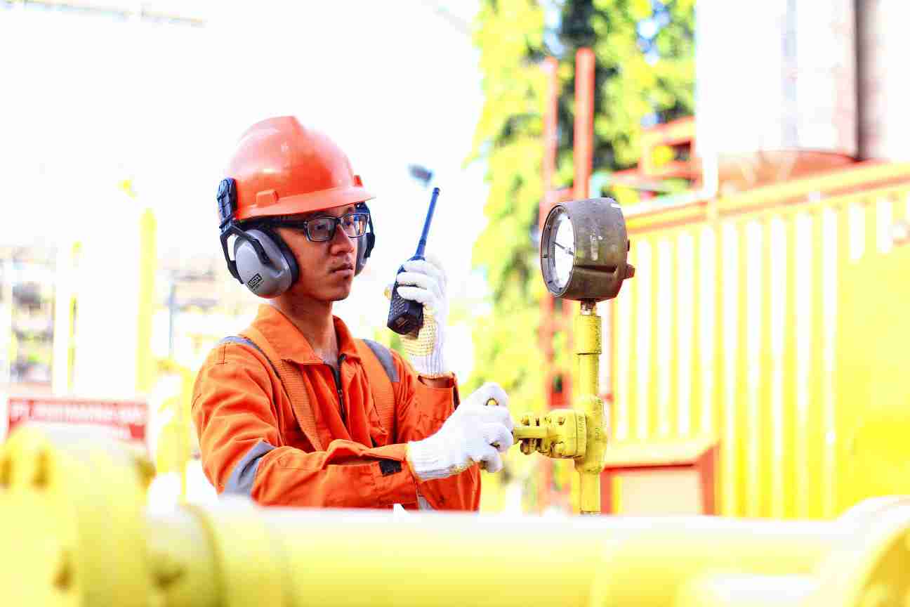 BUDAYA KESELAMATAN: Penghargaan Zero Accident dari Gubernur Kaltim menjadi motivasi bagi PLN untuk senantiasa menerapkan budaya keselamatan kerja dalam pengoperasian pembangkit-pembangkit listrik di Kaltim.