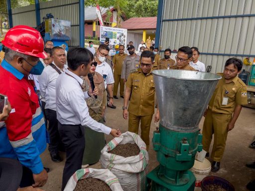 ROLE MODEL: Wali Kota Balikpapan Rahmad Mas’ud berharap produksi bahan bakar jumputan padat dapat berjalan dengan continue dan sustain sehingga Kota Balikpapan dapat menjadi role model bagi kota-kota lainnya