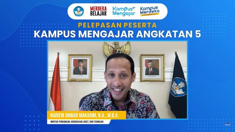 Menteri Pendidikan, Kebudayaan, Riset, dan Teknologi (Mendikbudristek), Nadiem Anwar Makarim yang turut hadir dan melepas 21.045 mahasiswa peserta Kampus Mengajar 5 secara virtual pada Jumat (17/2). (FOTO : DOK)