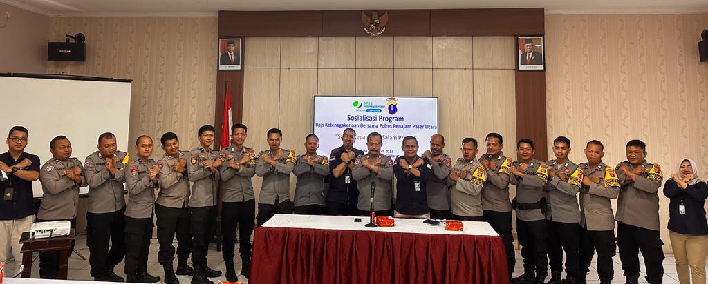 SINERGI: BPJS Ketenagakerjaan Balikpapan dan Polres Penajam Paser Utara melaksanakan sosialisasi manfaat program BPJS Ketenagakerjaan dan kerjasama pencegahan dan penanganan ketidakpatuhan program Jamsostek di tingkat desa/kelurahan di wilayah Penajam Pas