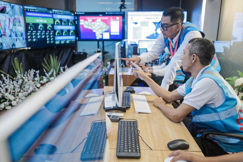 TRANSFORMASI: Melalui Transformasi, PLN mengubah paradigma dan cara kerja menjadi lebih lincah dan produktif sehingga tidak hanya mampu meningkatkan pendapatan namun juga di saat bersamaan berhasil melakukan efisiensi operasional maupun keuangan perusahaa