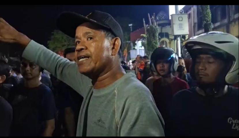 Saksi mata kecelakaan maut turunan Muara Rapak, Kana. (Foto : Erik Alfian/Prokal.co)