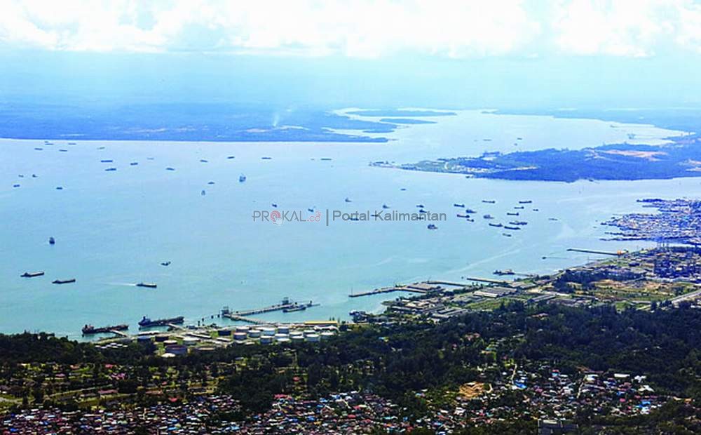 Terowongan bawah laut akan dibangun di Teluk Balikpapan.membangun terowongan ini tak lepas dari keinginan pemerintah untuk melindungi satwa di kawasan Teluk Balikpapan, yang memisahkan daratan Balikpapan dengan Sepaku, IKN.