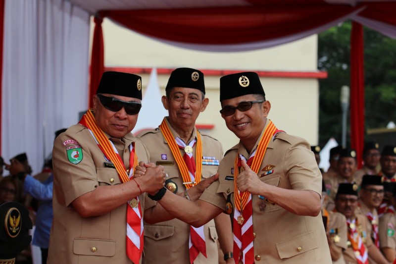 Gubernur Kaltim Isran Noor dan Wali Kota Balikpapan berfoto bersama usai ditemui di acara Hari Pramuka di BSCC Dome Balikpapan, Senin (28/8) lalu.
