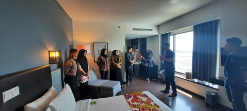 Sebanyak 60 pelaku usaha homestay di kawasan IKN mendapat pelatihan dari Otorita IKN. (Foto : Humas OIKN)