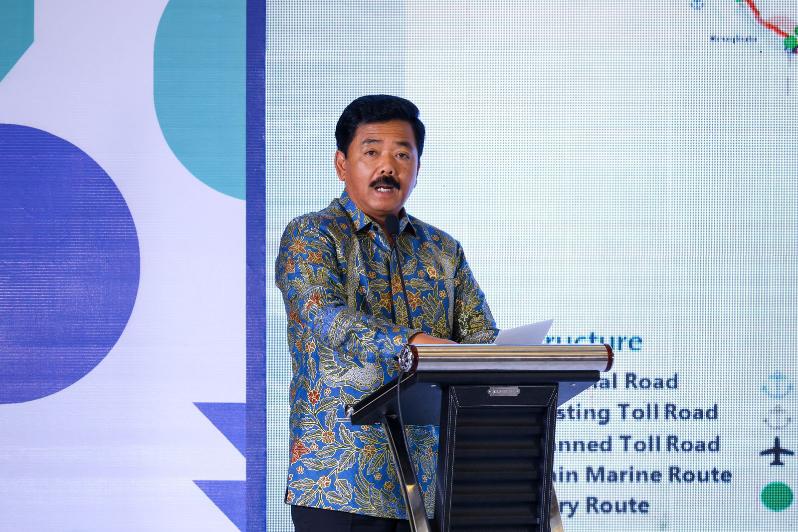 Menteri ATR/BPN Hadi Tjahjanto menyampaikan keynote speech pada 6th Spatial Planning Platform (SPP) Conference di Balikpapan, Kalimantan Timur, Selasa (7/11) pagi.      (Foto : Humas Otorita IKN)