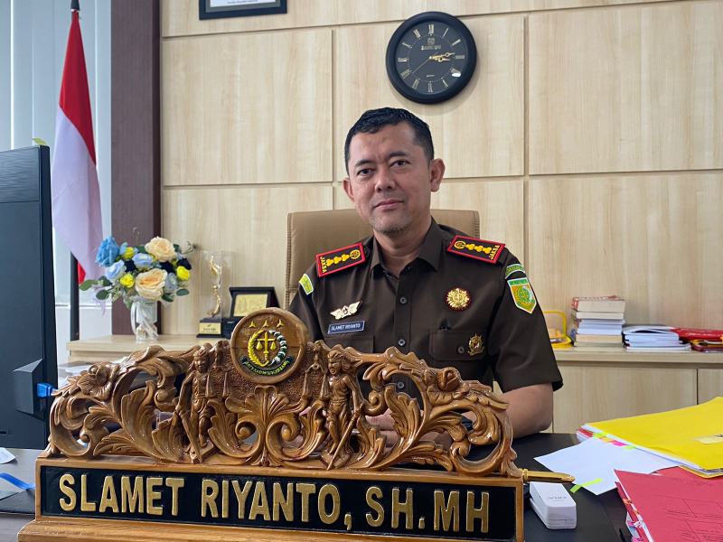 Kepala Kejari Balikpapan Slamet Riyanto.  (Foto : Erik Alfian/Prokal.co)