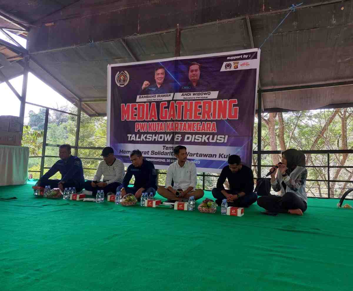 Media gathering PWI Kukar yang mengangkat tema mempererat solidaritas wartawan Kukar (Istimewa)