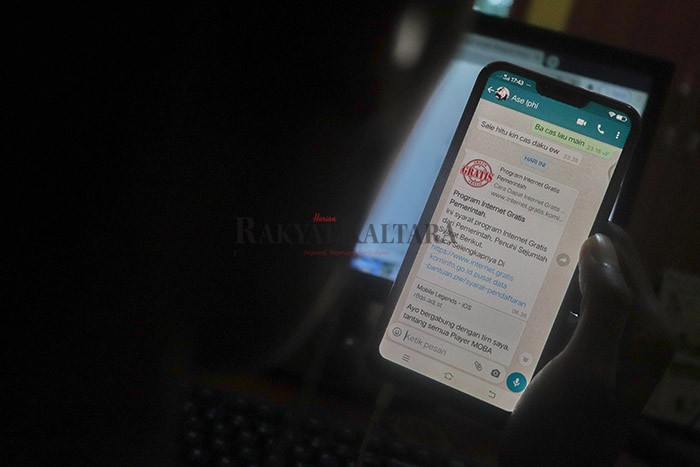 HOAKS: Masyarakat agar lebih waspada terhadap pesan yang berisikan link tidak jelas yang tersebar di pesan WhatsApp, Jumat (30/10). 