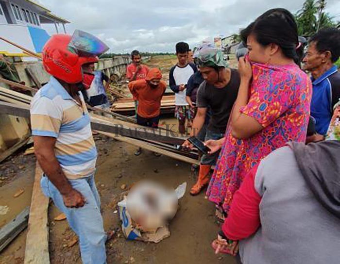 TAK BERNYAWA: Bayi perempuan diduga hasil hubungan gelap ditemukan di Gang Nurul Jannah Jalan Sabanar Lama, Tanjung Selor, Bulungan, Jumat (15/1).