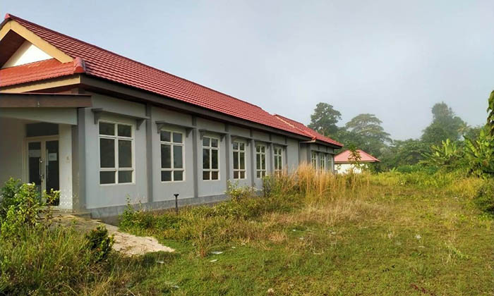 TERKESAN MUBAZIR: Kondisi gedung Rumah Sakit Pratama yang dibangun belum maksimal digunakan.