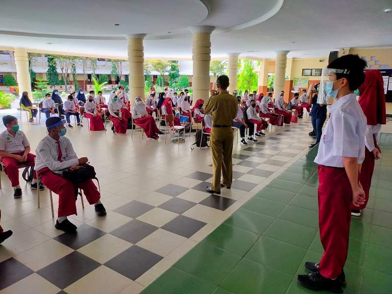 RENCANAKAN PTM: Pelaksanaan MPLS bagi siswa baru di SMP 1 Tarakan, beberapa waktu lalu. Pemkot Tarakan berencana membuka lagi PTM apabila status Tarakan turun ke level 3.