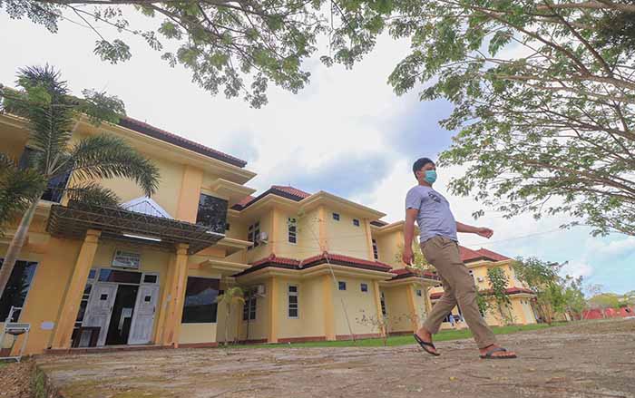 PENYANGGA RUMAH SAKIT: Pos Karantina yang digunakan untuk perawatan terhadap pasien terkonfirmasi positif Covid.