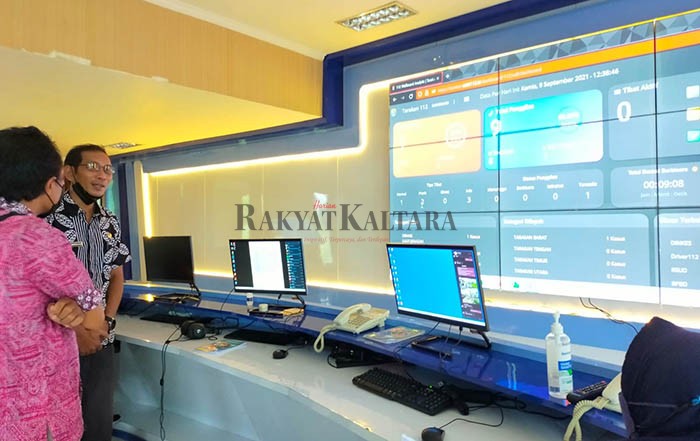 TELAH TERPASANG: Ruang Command Center di lantai III TCC sudah dipasang perangkat pendukungnya.