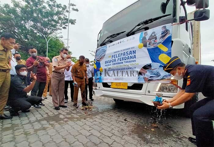 HASIL PERIKANAN: Pelepasan ekspor 25 ton ikan bandeng beku ke Tiongkok di Pelabuhan Malundung Tarakan, Senin (4/10).