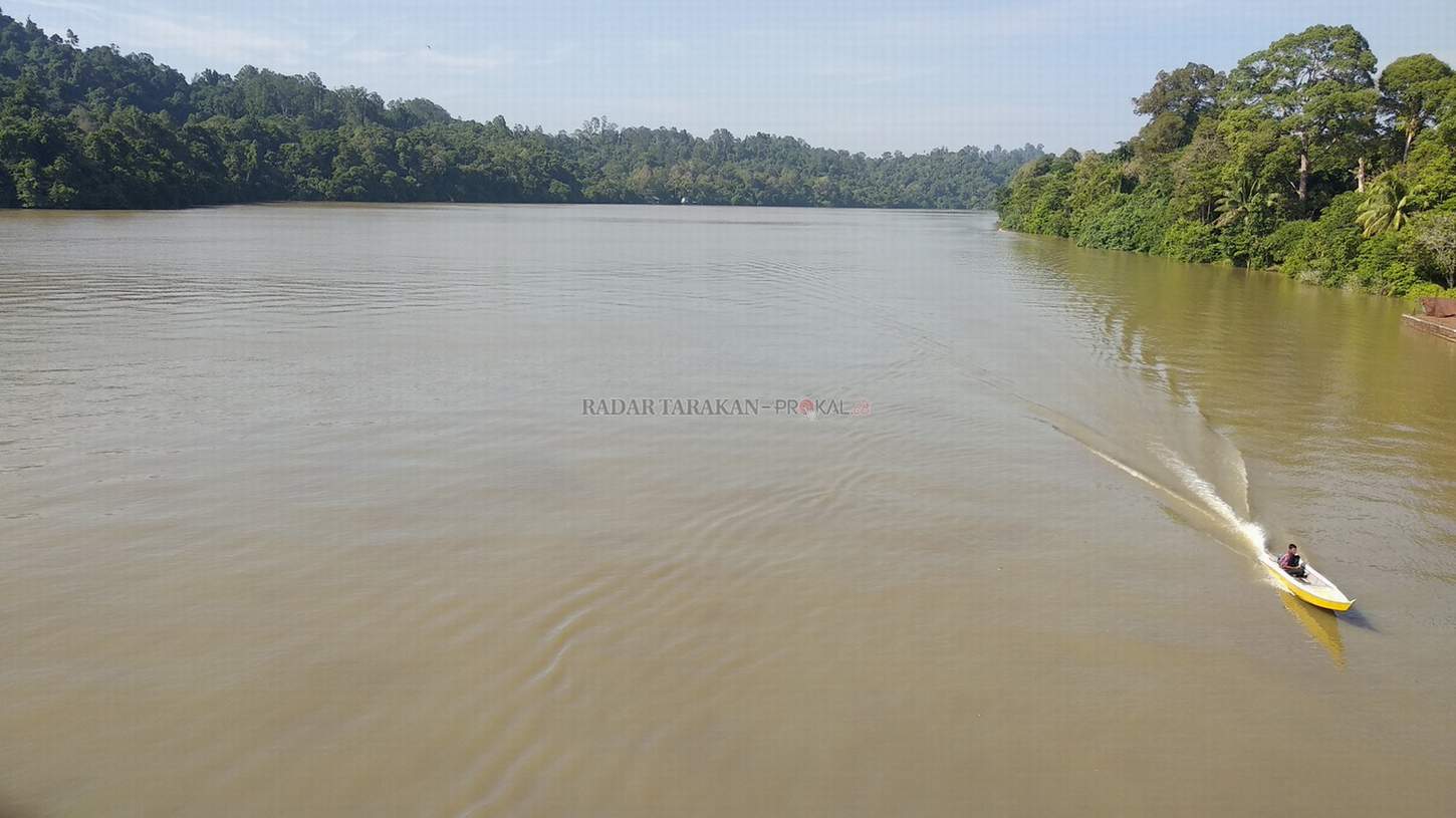 Salah satu sudut Sungai Kayan, Bulungan. Proyek PLTA Sungai Kayan ini masih belum jelas.