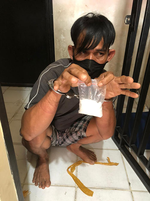 DICIDUK: Tersangka TN bersama barang bukti narkoba jenis sabu berhasil diamankan Satresnarkoba Polres Tarakan.
