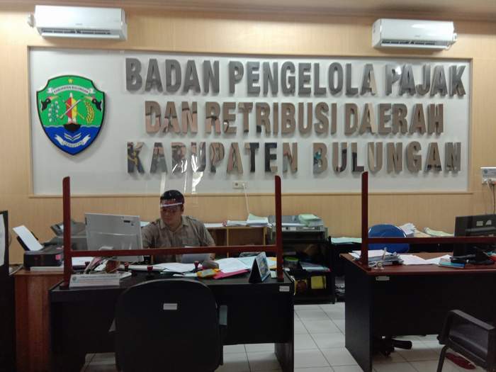 OPTIMIS: PAD dari pajak reklame dipatok Ro 500 juta setahun.