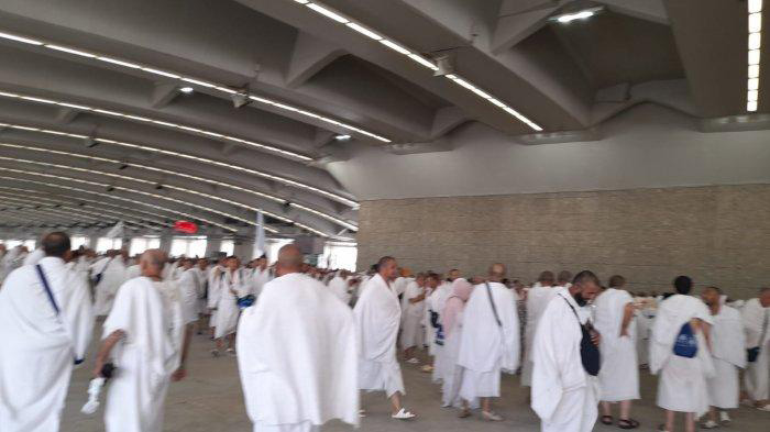 RUKUN ISLAM: Jemaah haji asal Tarakan dalam kondisi sehat usai melakukan tawaf ifadah.