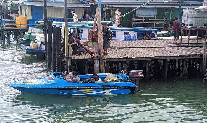 HINDARI GUSUNG: Motoris speedboat mengikuti arah aman sesuai batas koridor dalam alur perlintasan ke kabupaten/kota di Kaltara.