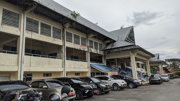 PEMBENAHAN STADION: Kondisi Stadion Andi Tjatjok masih membutuhkan renovasi, mengingat bangunan tersebut banyak ditemukan adanya kerusakan.