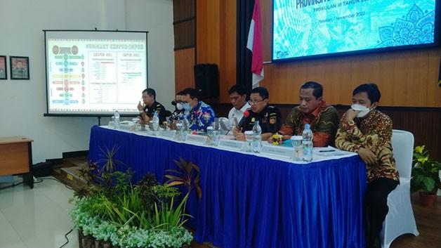 PEMAPARAN: Kanwil Ditjen Perbendaharaan Kaltara memaparkan penerimaan pajak netto di Kaltara sebesar 96,45 persen dari yang ditetapkan di Kantor KPPBC Tarakan, Selasa (1/11).