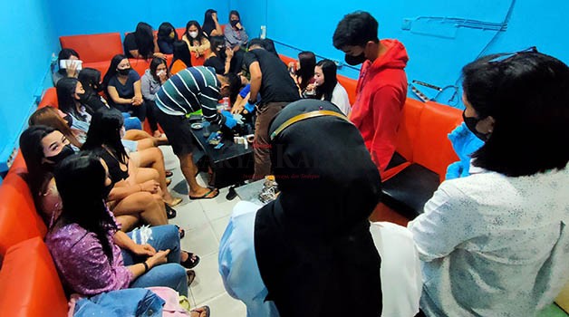 DIGEREBEK: Hotel dan spa diduga tempat lokalisasi di Jalan Kusuma Bangsa, RT 10 Kelurahan Gunung Lingkas, Tarakan Timur digerebek tim gabungan Polres Tarakan sekira pukul 21.40 Wita, Rabu (15/2).