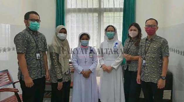 TINGKATKAN KERJASAMA: Manajamen RS Maria Regina bersama manajemen BPJS Kesehatan Lampung Utara sama-sama komitmen menjaga pelayanan kesehatan bagi masyarakat.