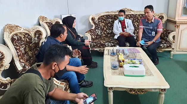 PENANGANAN LIMBAH: Tim DLH Bulungan melakukan pertemuan membahas permasalahan limbah medis.