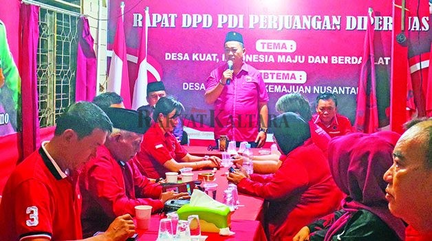 PERGANTIAN KETUA: Ketua DPD PDI Perjuangan Kaltara sebelumnya dijabat Jhonny Laing Impang digantikan Albertus Stefanus Marianus, pada Rabu (10/5) malam lalu.