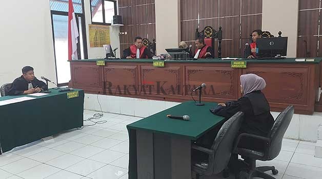SIDANG REPLIK: JPU Kejaksaan Negeri Tarakan membacakan tanggapan atas pledoi yang diajukan penasihat hukum terdakwa dugaan kasus pembunuhan berencana, Selasa (29/8).