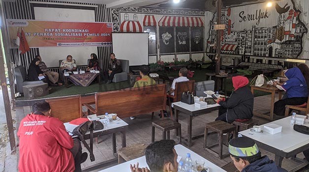 SOSIALISASI: Bawaslu Bulungan lakukan sosialisasi mengenai PKPU dan aturan kampanye bagi partai politik, Jumat (15/9) lalu.
