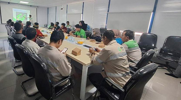 PENDATAAN PEMILIH: Perusahaan yang mengelola di kawasan industri di Kecamatan Tanjung Palas dilakukan pendataan DPTb oleh KPU Bulungan, belum lama ini.