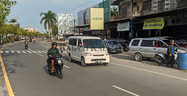 REALISASI PAJAK KENDARAAN: Triwulan III UPT Tarakan pada BPPRD Kaltara sudah mencapai target, bahkan optimistis bakal surplus untuk PAD dari sektor pajak kendaraan.