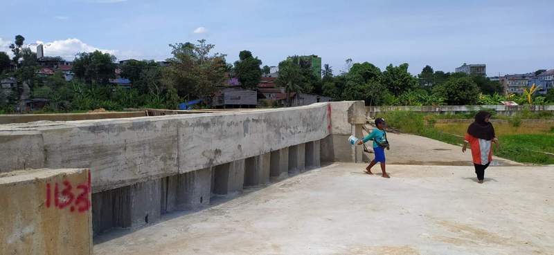 Polemik proyek penurapan sungai Bontang terus berlanjut. Ada informasi, tender dimulai dua bulan sebelum pergantian tahun. Bahkan, kucuran anggarannya lebih besar dari tahap awalnya.