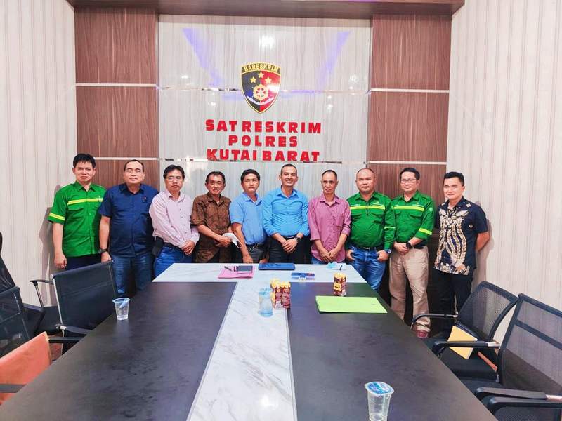 DIMEDIASI POLISI: Manajemen PT CAK dan PT MBL saat dimediasi Satreskrim Polres Kubar, tapi tidak membuahkan hasil.