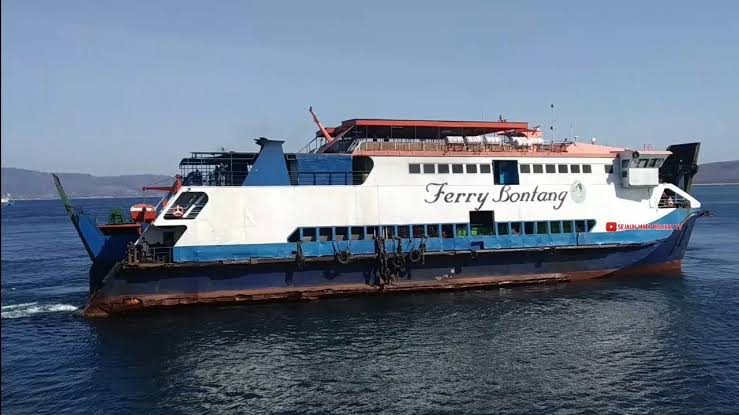 LIHAT ASET: Komisi II DPRD dan direksi Perumda AUJ akan melihat kondisi KM Bontang Express II di Banyuwangi.