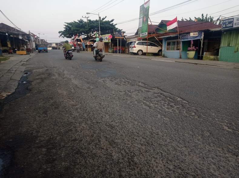 DITUNDA: Perbaikan Jalan Juanda yang semula ditargetkan tahun ini digeser agar menjangkau seluruh ruas jalan di jalur tersebut.