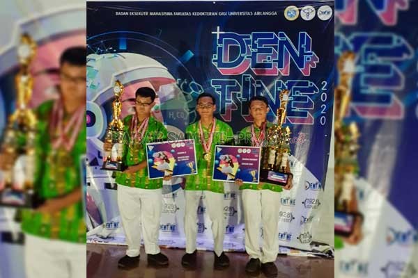 PENELITI MUDA: Siswa SMA N 1 Sampit meraih prestasi tangkat nasional dalam ajang lomba esai ilmiah Dentine Essay Competition (DESCOM) 2020.(SMANSA FOR RADAR SAMPIT)
